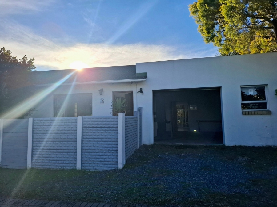 3 Bedroom Property for Sale in Nahoon Valley Park Eastern Cape